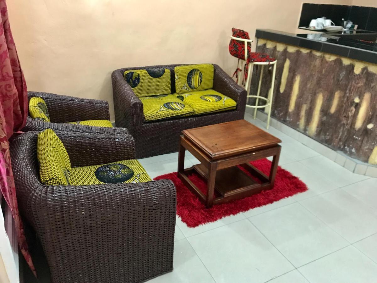 Appartements Chez Leo Бразавил Екстериор снимка